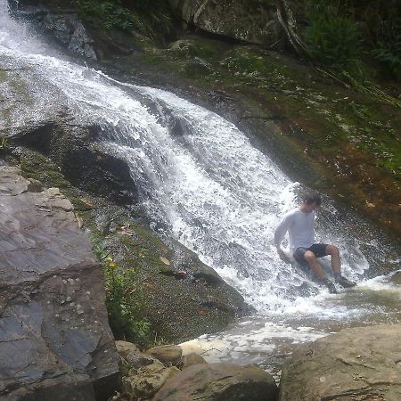 Pousada Canto Do Lago Piracaia Exterior foto